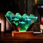Inverted Triangle White Shark & Diver Epoxy Lamp - Image 6