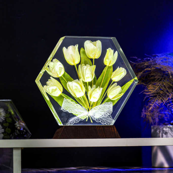 real tulip flower handmade resin night light by EpoLume - detail photo 2
