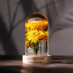 Strawflowers Epoxy lamp - Image 5