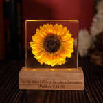 sunflower handmade resin night light by EpoLume - detail photo 5