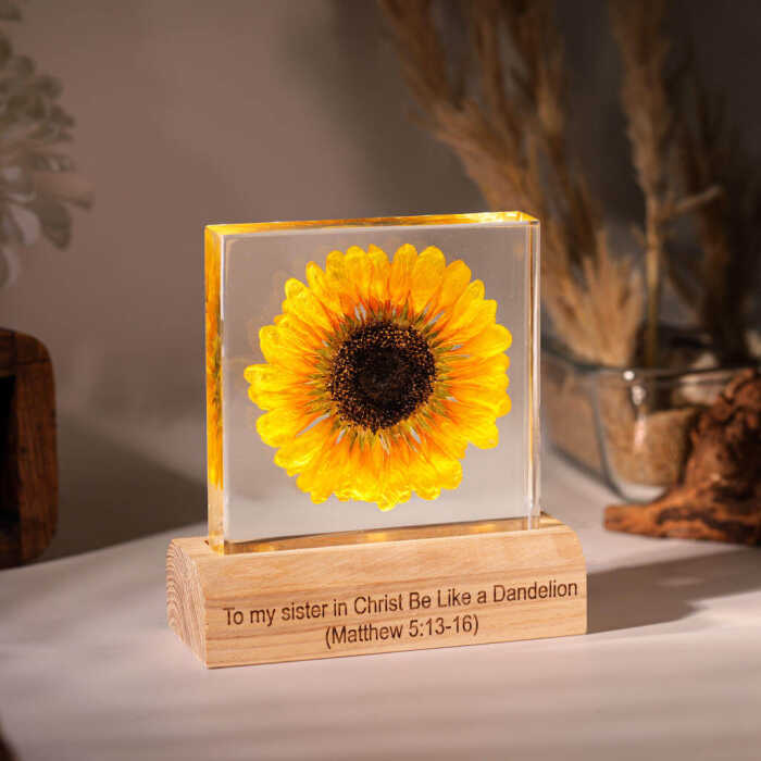 sunflower handmade resin night light by EpoLume - detail photo 2