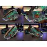 Fantasy Battle epoxy night light detail 4