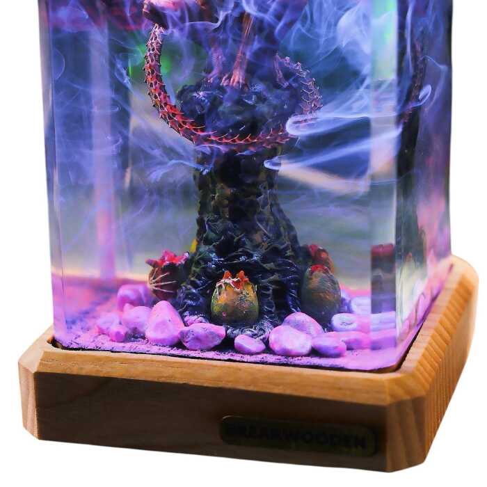 xenomorph display resin night light handmade resin night light by EpoLume - detail photo 1